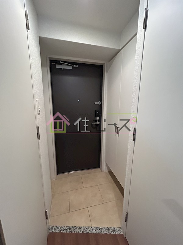 エスリード京橋グランツ 玄関