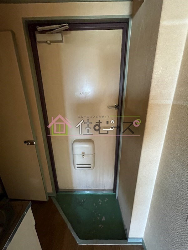 グランドリーペペ平野東 玄関