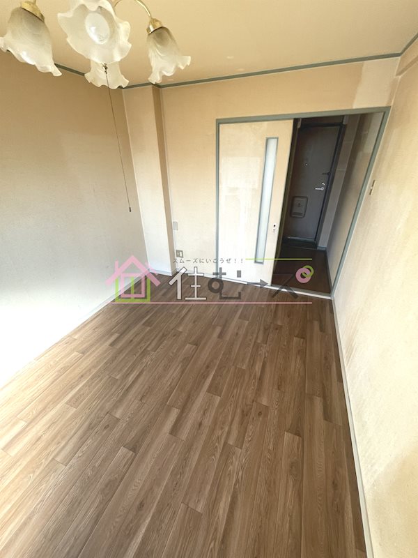 グランドリーペペ平野東 リビング