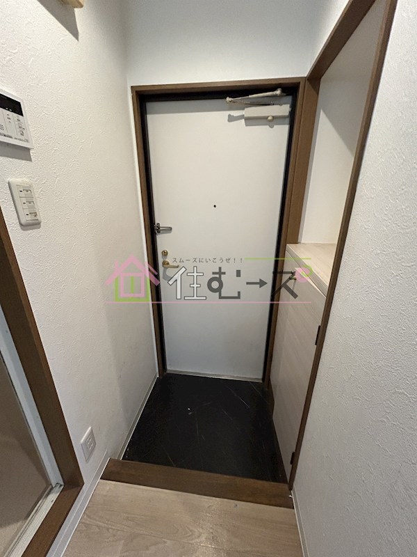 レクシア京橋TRES 玄関