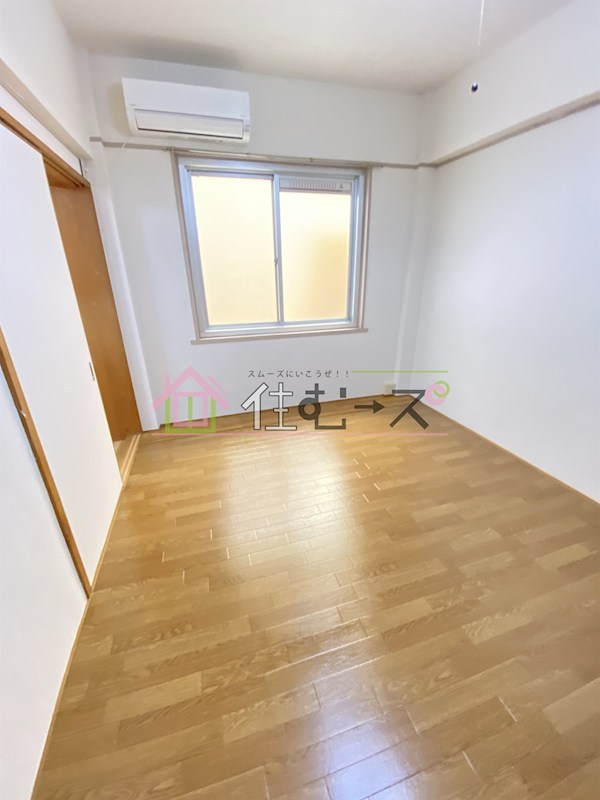 フレンドリー十三東 ベッドルーム