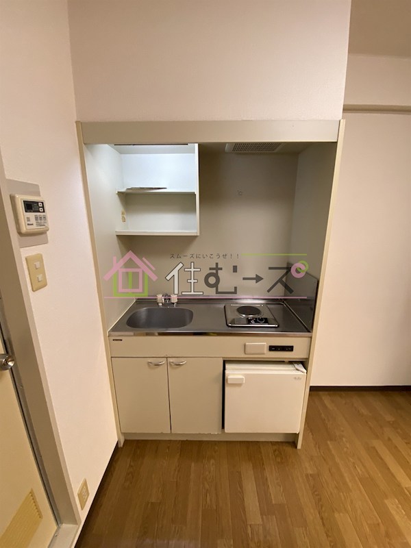 フレンドリー十三東 キッチン
