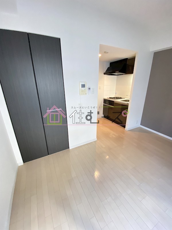 レークス新大阪ウエスト リビング