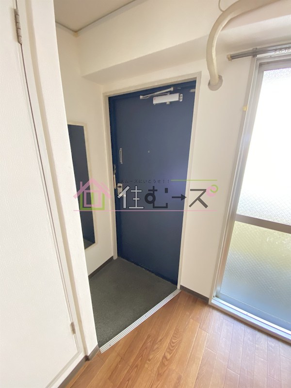 サンプラザ新北野C棟 玄関