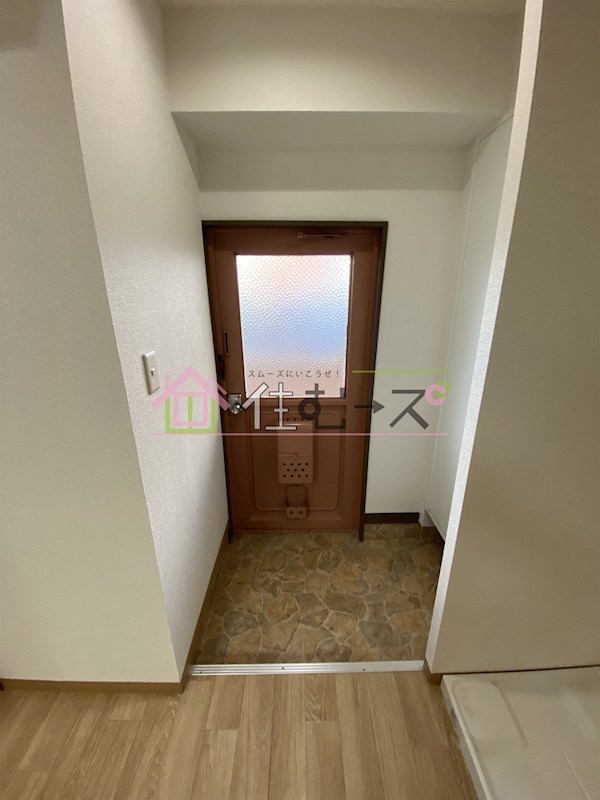 安田マンション 玄関