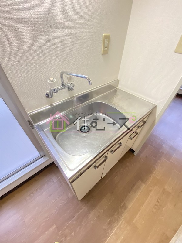 シェイーネ新高  キッチン