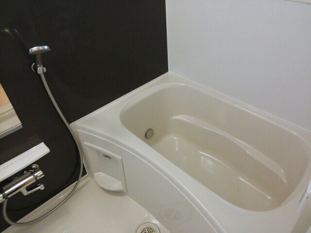 モン・シャ・ノーブル 風呂画像