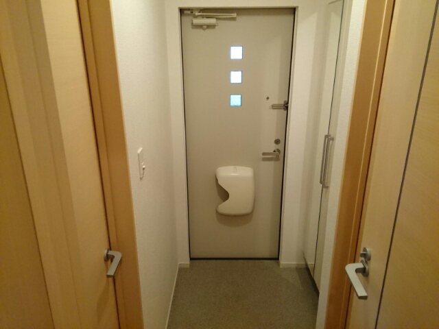 ラガーコート 玄関