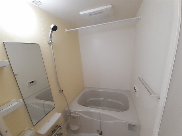 アルドーレ　トゥレ 風呂画像