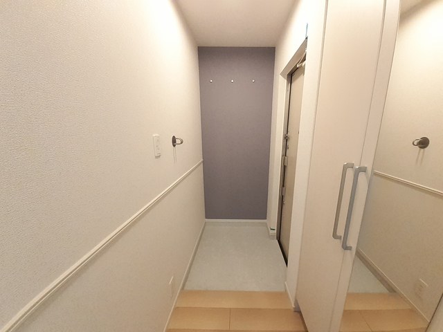 グレース讃良 玄関