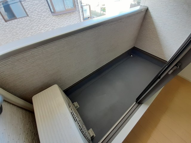 ハーフコート１番館 ベランダ
