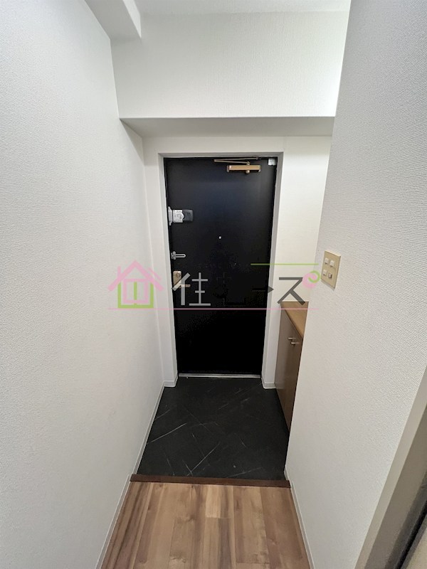 マイルド新大阪レジデンス3号館 玄関