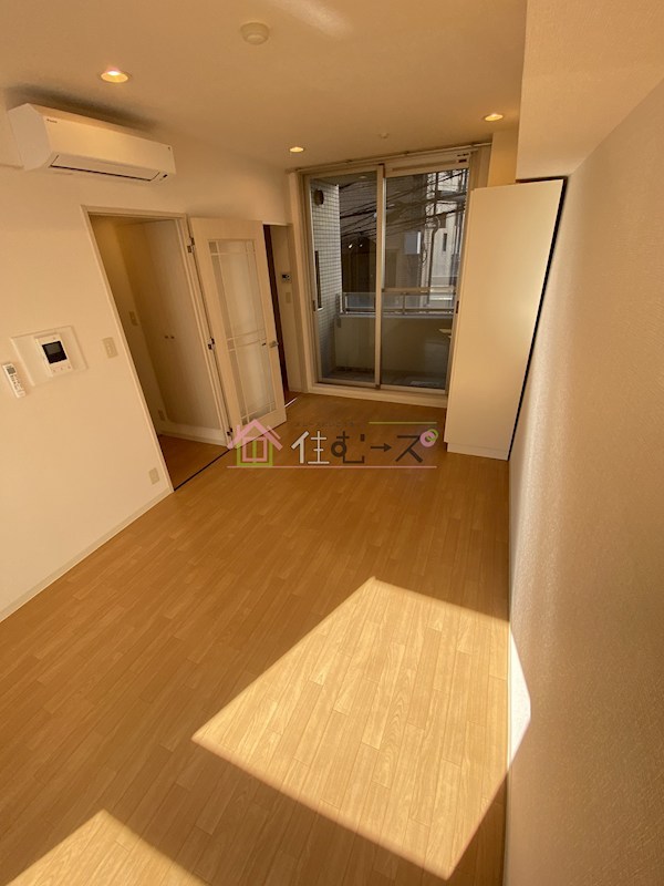 キャピトル新大阪 リビング