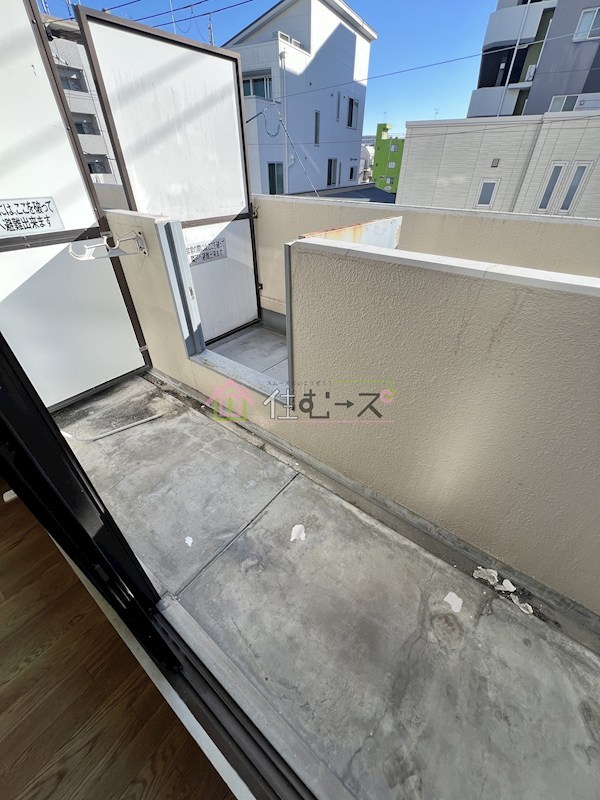 淡路駅前ビル ベランダ