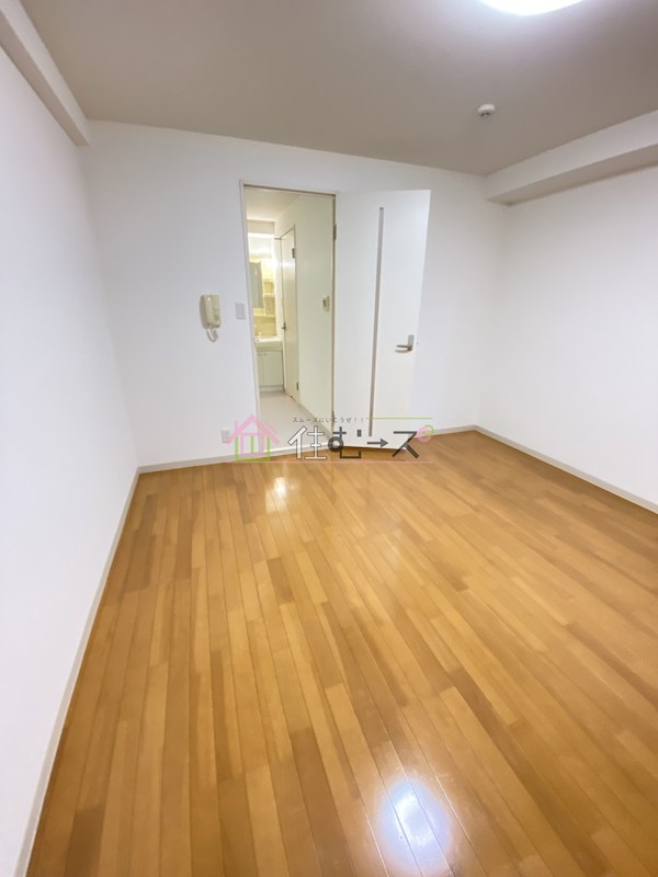 プライムコート東三国 リビング