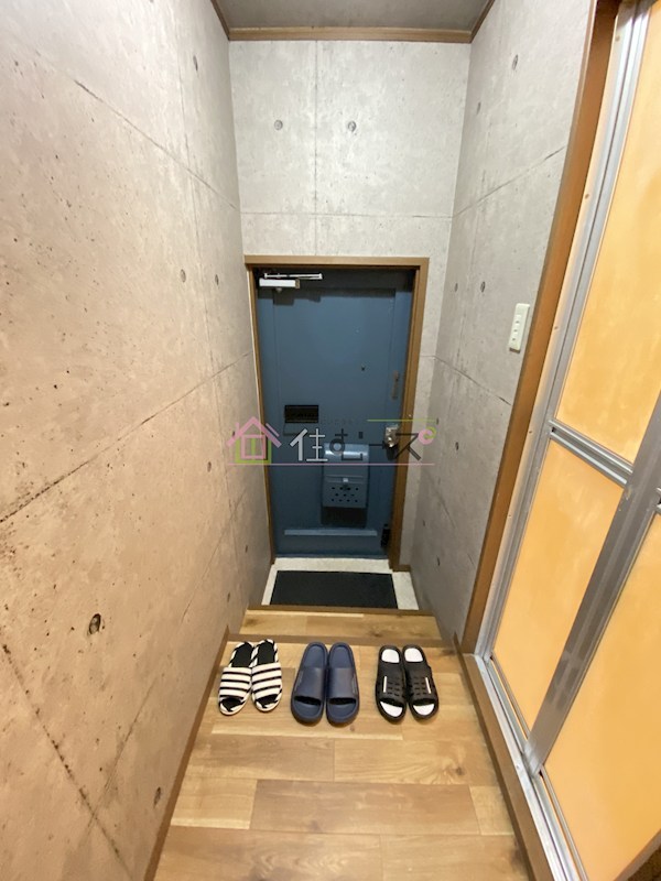 東三国第一マンション 玄関