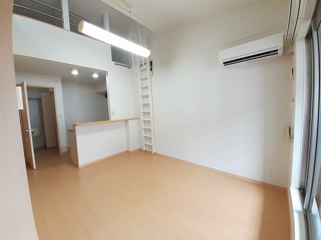 ラフレシール・メゾン・宮﨑Ⅰ リビング