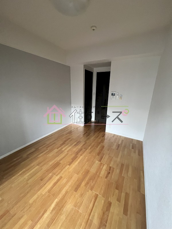 パウゼ東天満 リビング