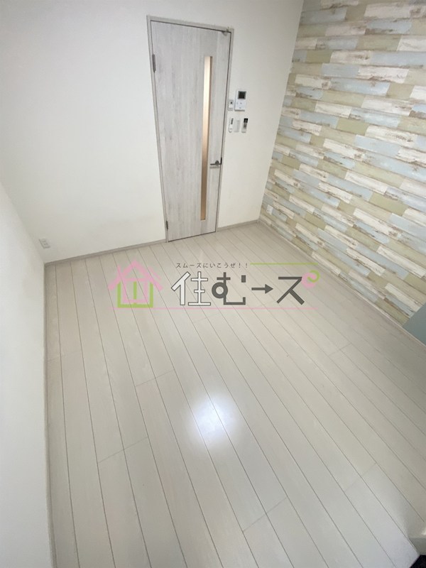 モダンアパートメント平野本町 リビング