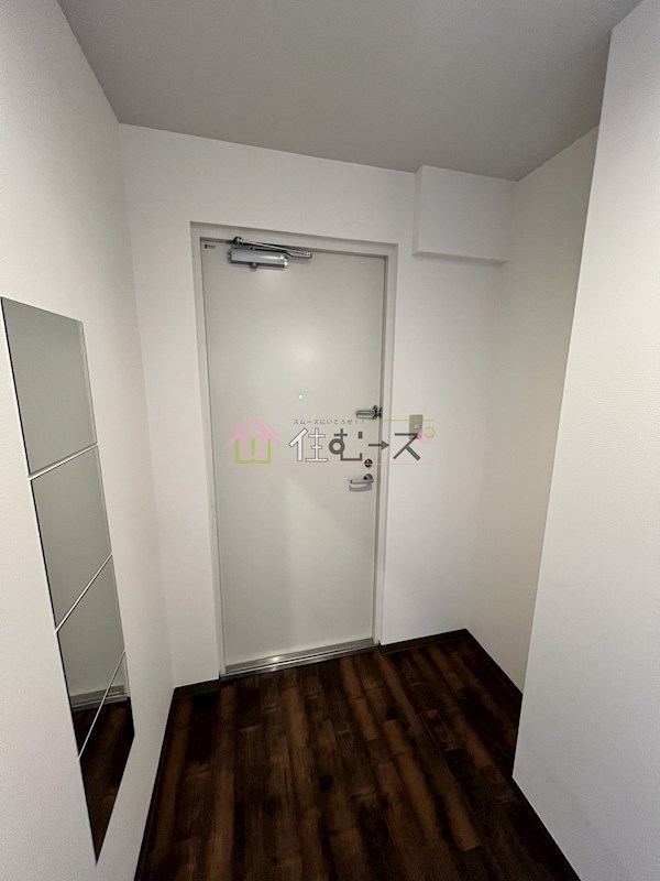 ニイタカＴ＆Ｓビル 玄関