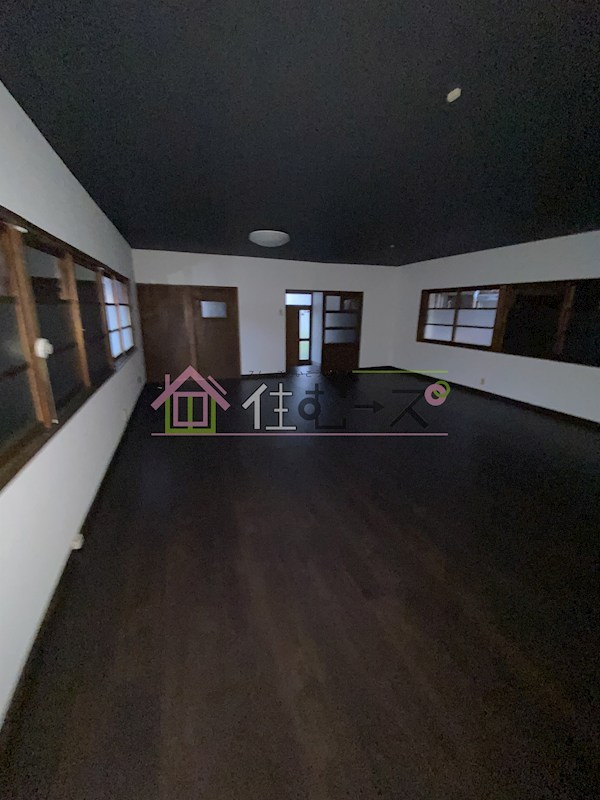 長吉六反2-4-18貸家 リビング