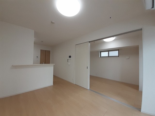 ムーンヒルズ大阪 リビング