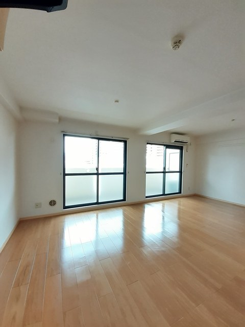 レジデンスくすのき館 リビング