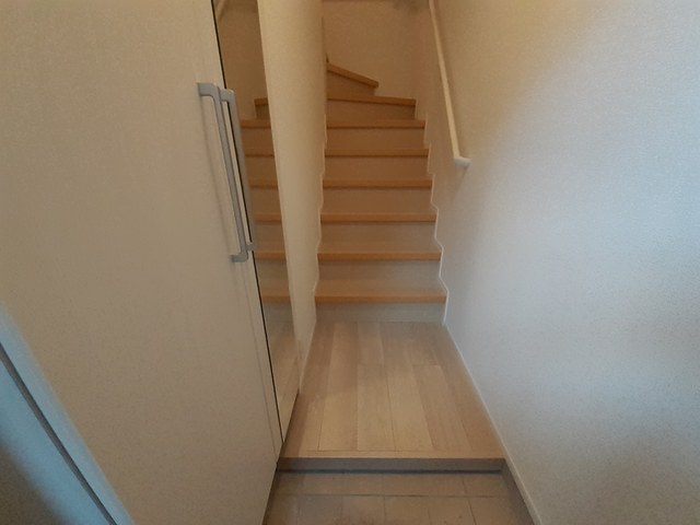 トゥールビヨン 玄関