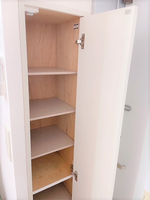 レオパレスウィル鳴尾 玄関