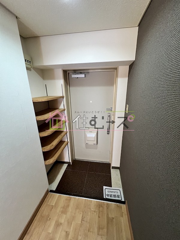 朝日プラザ心斎橋北 玄関