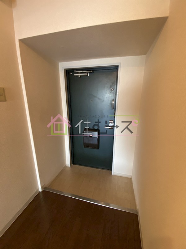 エクシード菅野 玄関