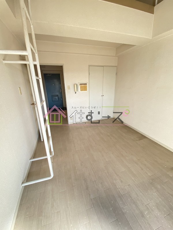 デイズハイツ八幡屋 リビング