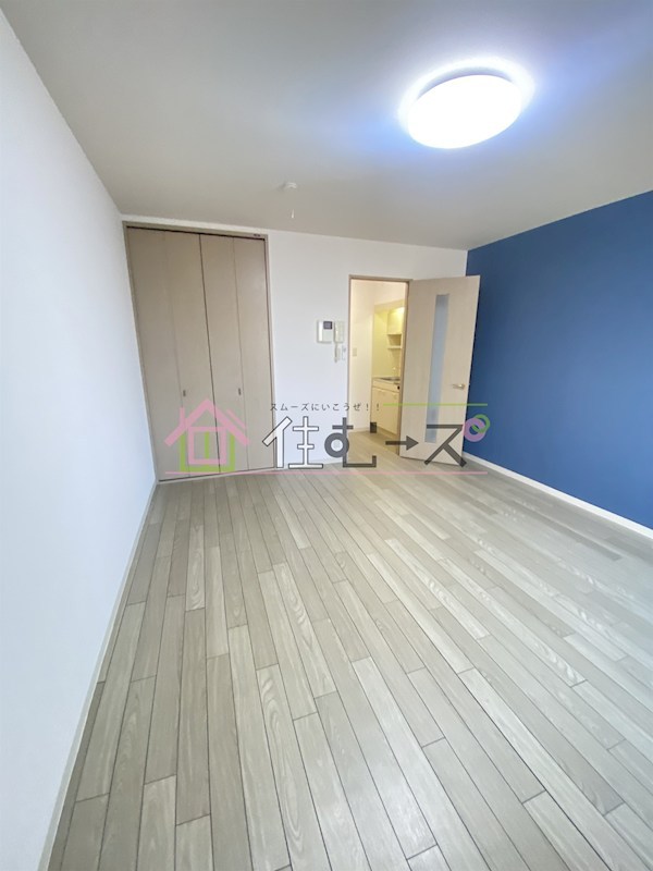 アースエルフィン リビング