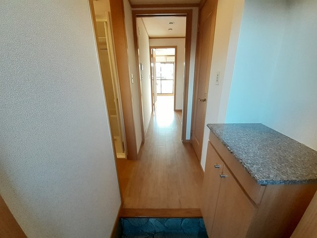 ポポラーレ 玄関