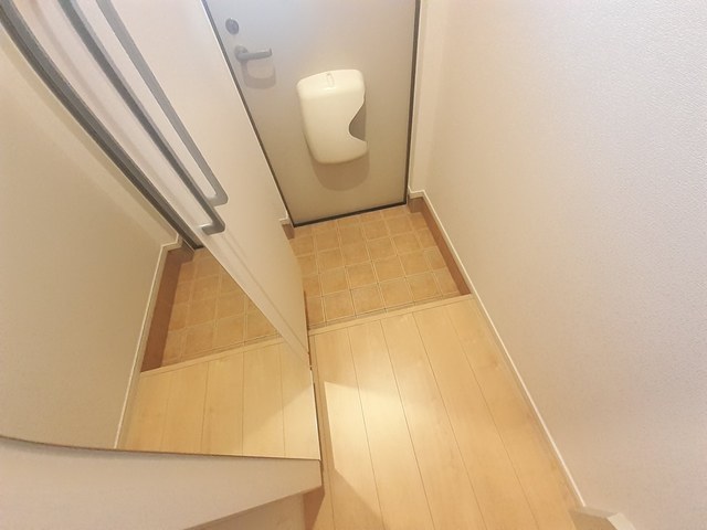 プラシージュ 玄関