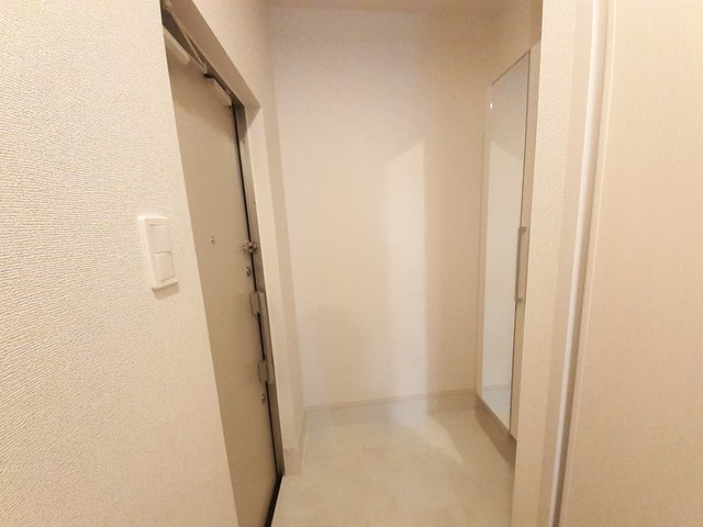 オーヴェスト　アンビエンテ　Ⅰ 玄関