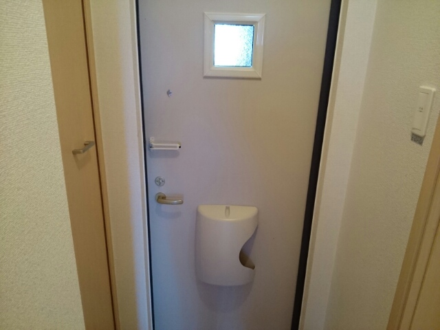 アンソレイエ　Ⅰ 玄関