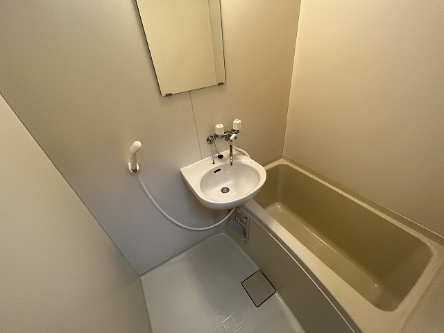 レオパレス泉佐野 風呂画像