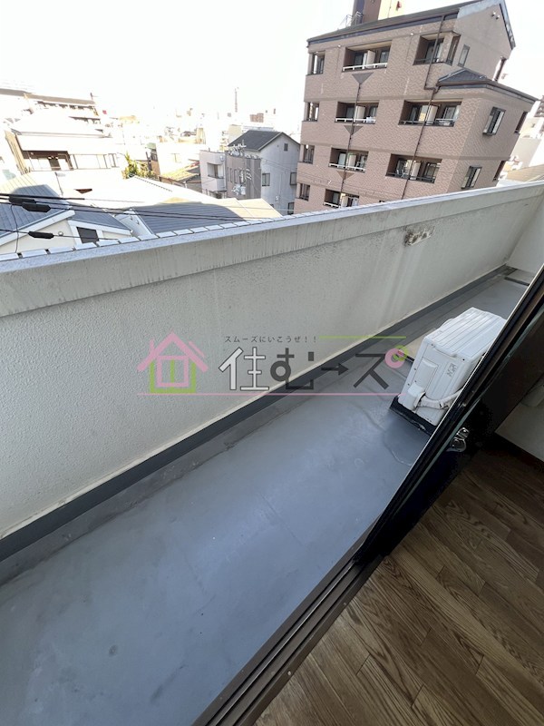 ホワイトグロリア ベランダ