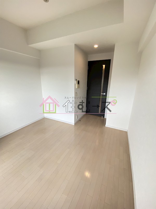 クレアート大阪トゥールビヨン リビング