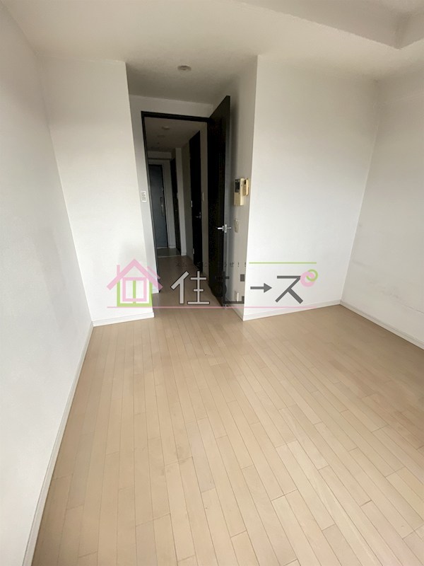 クレアート大阪トゥールビヨン リビング