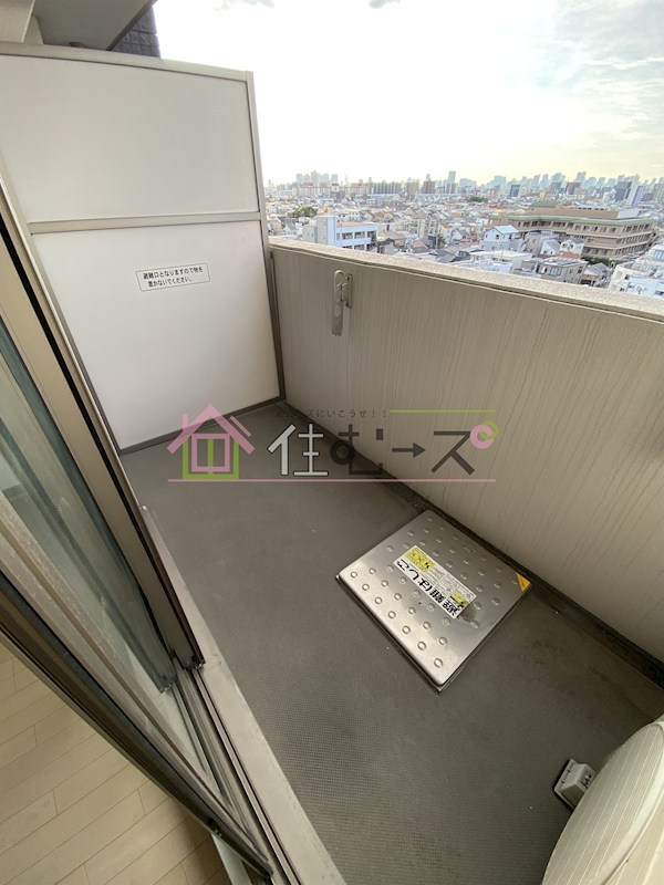 クレアート大阪トゥールビヨン ベランダ