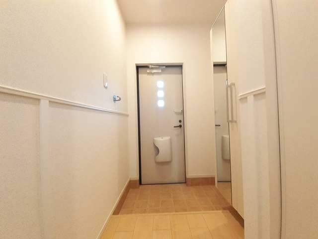 プラシード 玄関