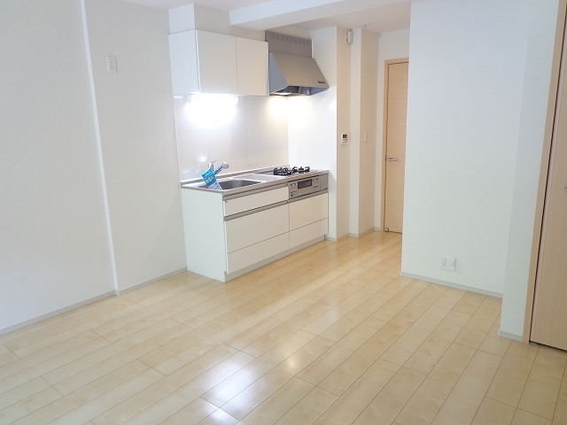 サンプラザ　茨木 リビング