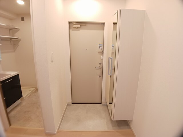 万博ハイステージ 玄関