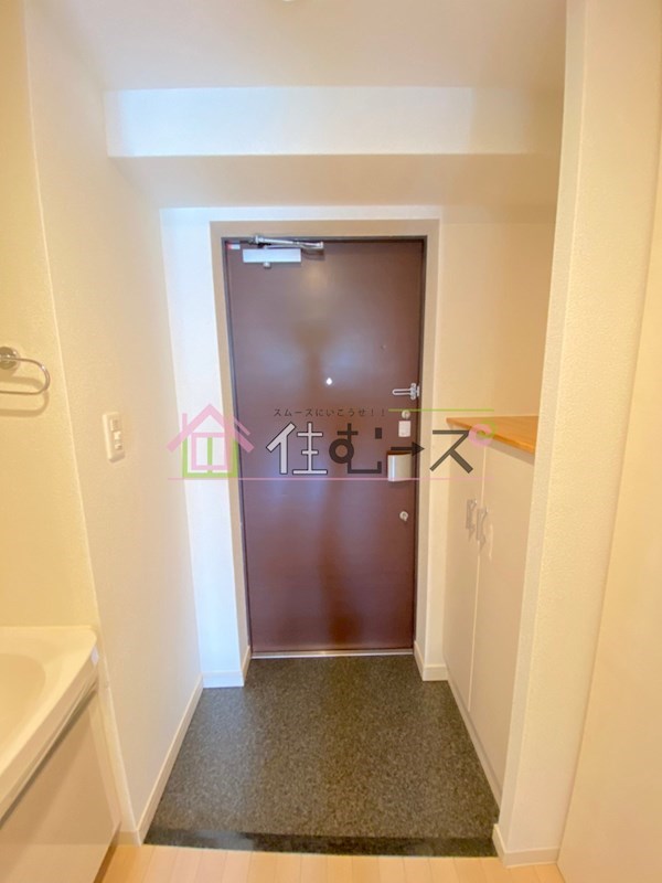 スワンズシティ難波南 玄関