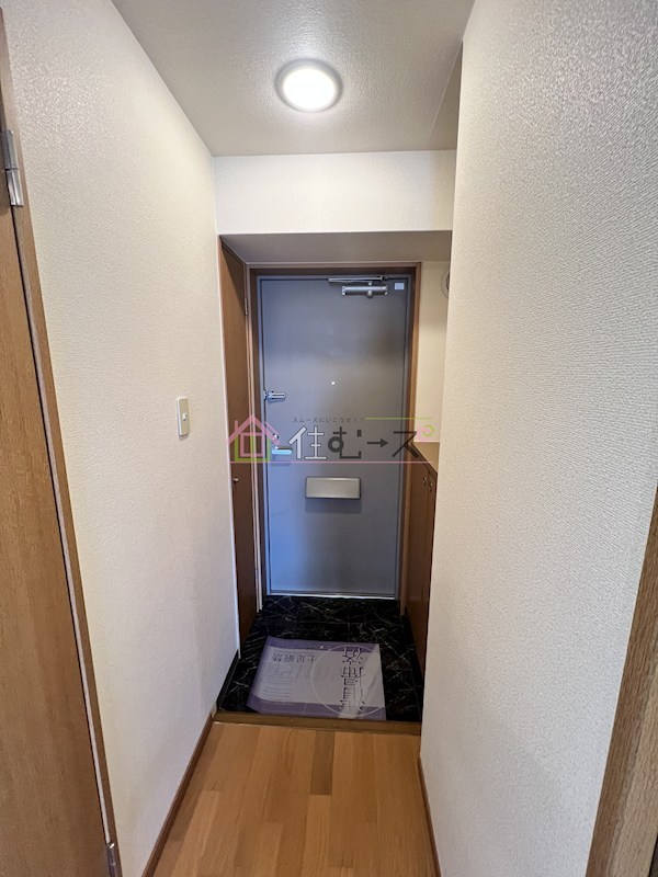 KHKコート西野田 玄関