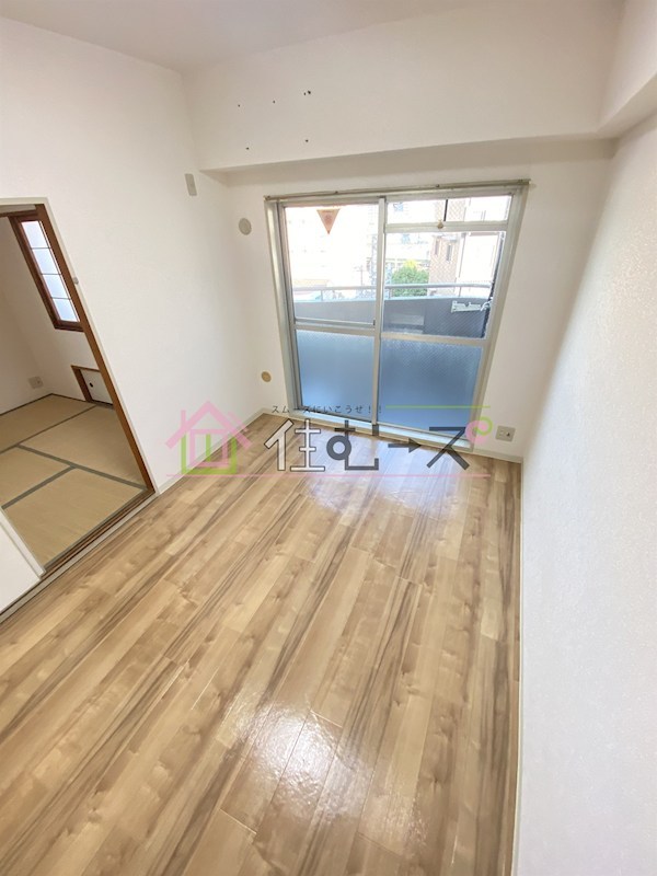 シティ岸里 ベッドルーム