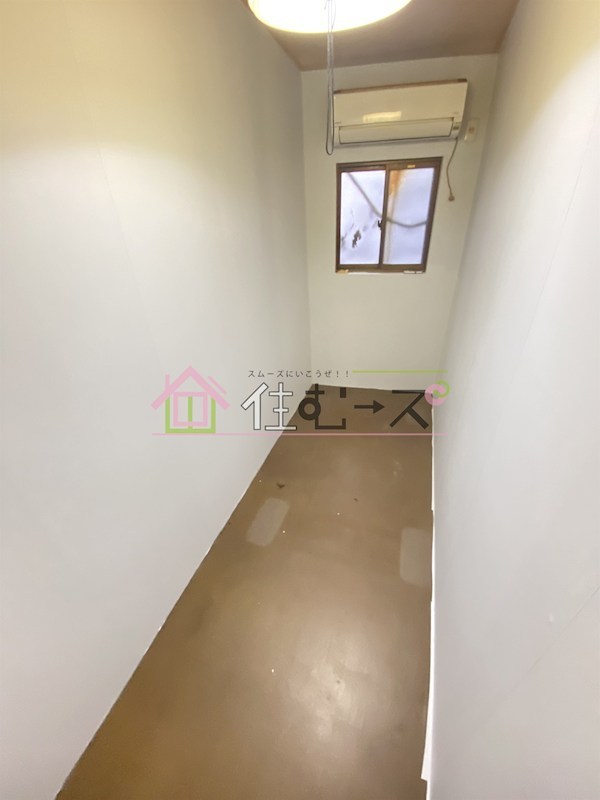 マキシーアパート ベッドルーム