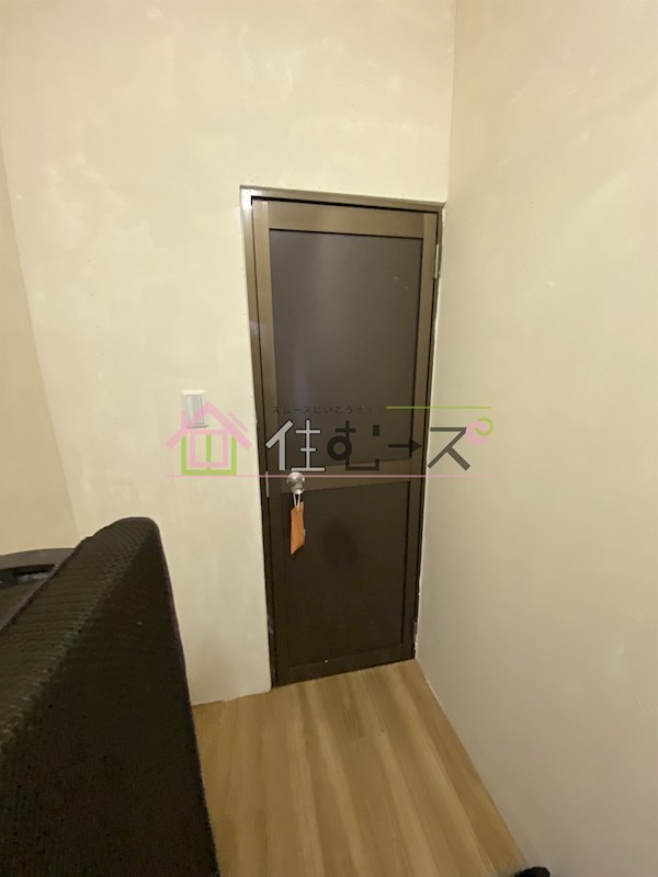 マキシーアパート 玄関